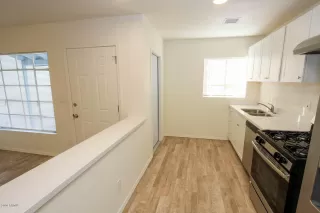 Photo #4: 6152428 Listing