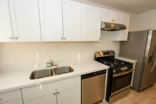 Photo #5: 6152428 Listing