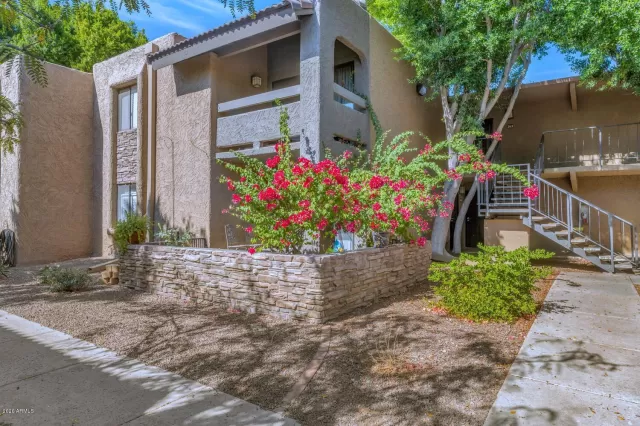 MLS: 6152688 Condo For Sale