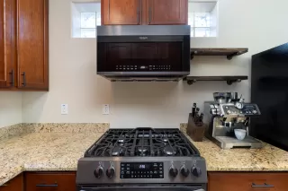 Photo #6: 6152696 Listing