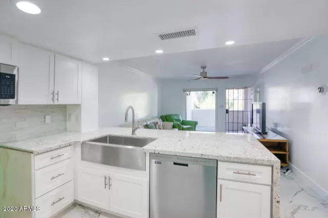 MLS: 6152723 Condo For Sale