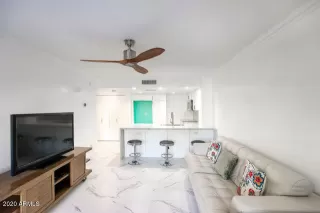 Photo #5: 6152723 Listing