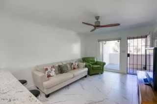 Photo #6: 6152723 Listing