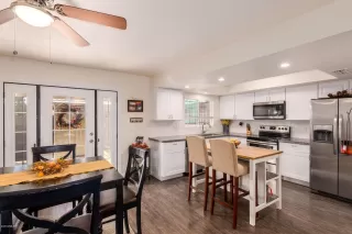 Photo #3: 6152748 Listing