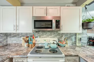 Photo #3: 6152851 Listing