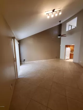 Photo #2: 6152858 Listing