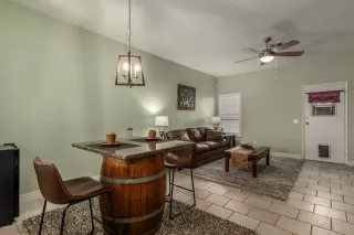 Photo #5: 6152984 Listing