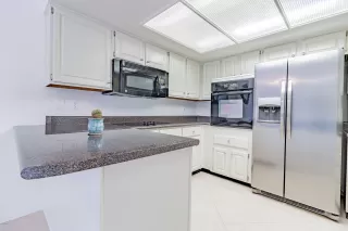 Photo #3: 6153077 Listing