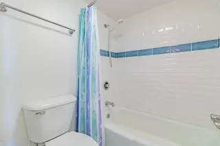 Photo #6: 6153077 Listing