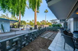 Photo #2: 6153204 Listing