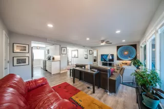 Photo #6: 6153204 Listing