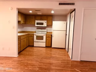 Photo #2: 6153261 Listing