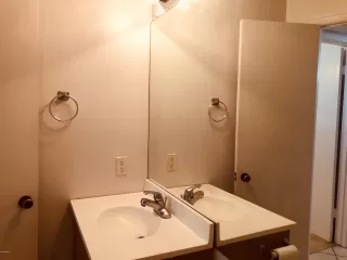 Photo #5: 6153261 Listing