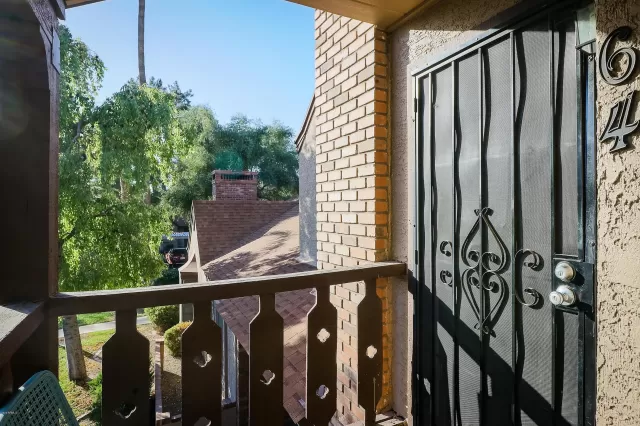 MLS: 6153292 Condo For Sale