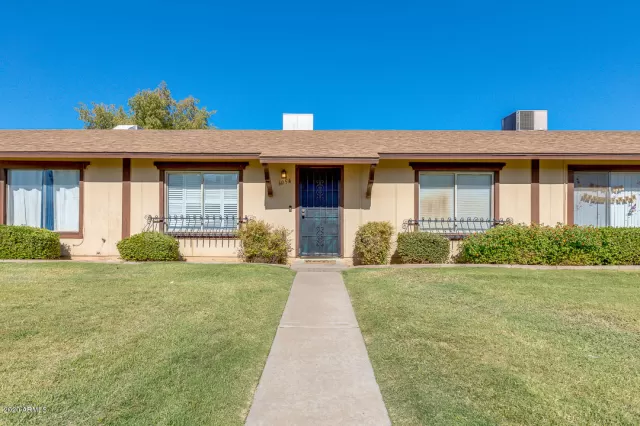 MLS: 6153452 Condo For Sale