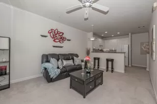 Photo #4: 6153804 Listing