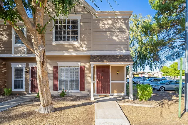 MLS: 6153914 Condo For Sale