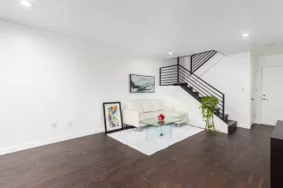 Photo #3: 6153940 Listing