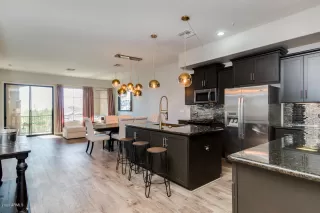 Photo #6: 6154218 Listing