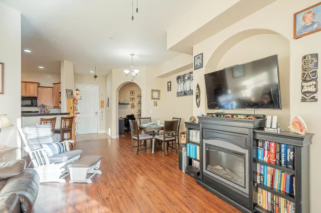 MLS: 6154563 Condo For Sale