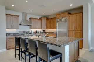 Photo #3: 6154606 Listing