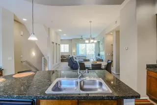 Photo #6: 6154718 Listing