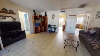 Photo #5: 6154809 Listing