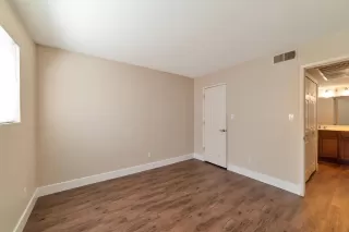 Photo #4: 6155206 Listing