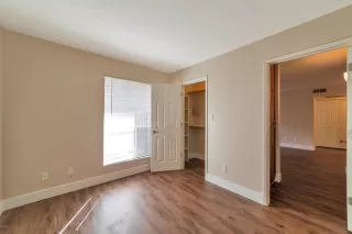 Photo #6: 6155206 Listing