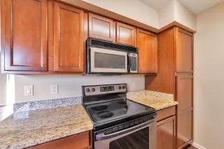 Photo #2: 6155209 Listing