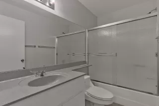 Photo #4: 6155449 Listing