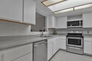 Photo #6: 6155449 Listing