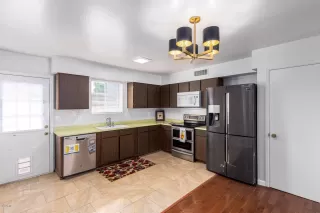 Photo #4: 6155491 Listing