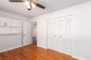 Photo #5: 6155491 Listing