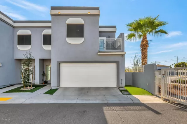 MLS: 6155789 Condo For Sale