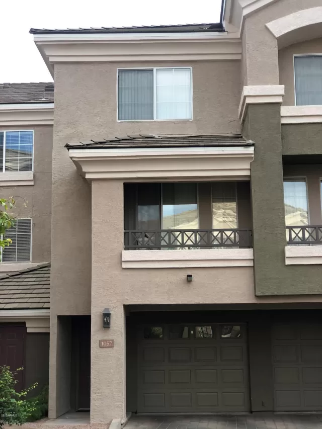 MLS: 6155900 Condo For Sale