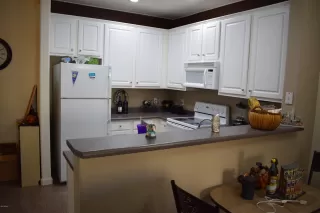 Photo #5: 6155900 Listing