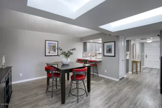 Photo #2: 6156028 Listing