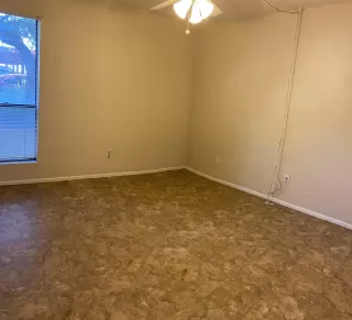 Photo #5: 6156075 Listing