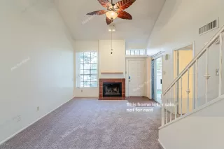 Photo #4: 6156097 Listing