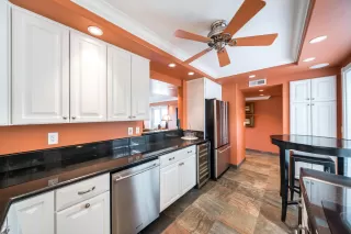 Photo #4: 6156330 Listing