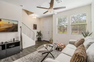 Photo #1: 6156736 Listing 