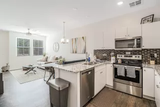 Photo #6: 6156736 Listing 