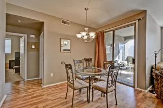 Photo #6: 6156937 Listing