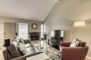 Photo #5: 6156996 Listing 