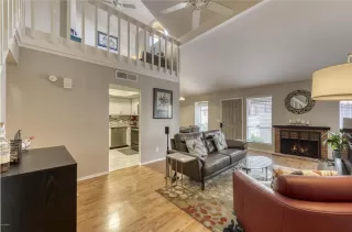 Photo #6: 6156996 Listing 