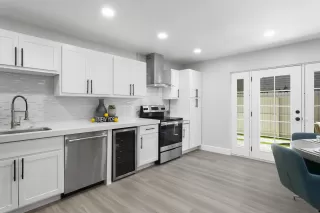 Photo #2: 6157100 Listing