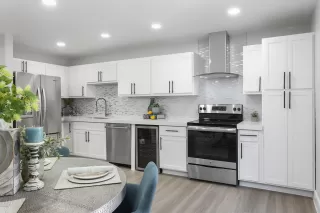 Photo #3: 6157100 Listing