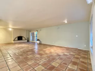 Photo #5: 6157254 Listing