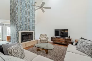 Photo #6: 6157588 Listing